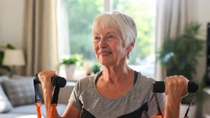 Lansia Aktif dengan Strength Training