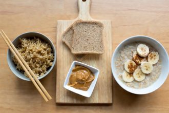 Nasi Merah, Roti Gandum, dan Oatmeal: Tiga Karbohidrat Kompleks untuk Tidur Berkualitas