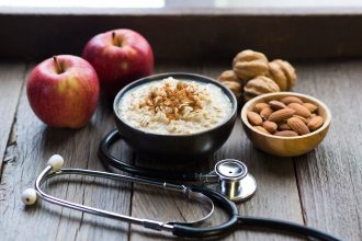 Makanan untuk kesehatan jantung: oat, apel, dan kacang