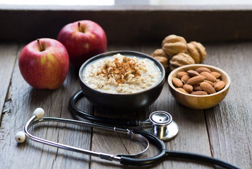 Makanan untuk kesehatan jantung: oat, apel, dan kacang